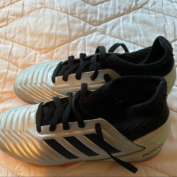 adidas Predator 18.3 FG Size 1 kids - Picture 4 of 6